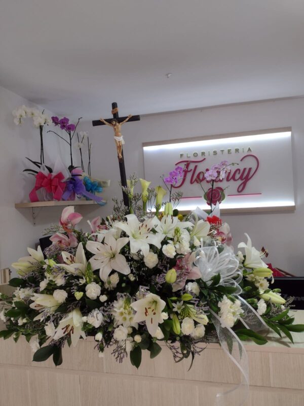 RAMO PARA CONDOLENCIAS FFF-098