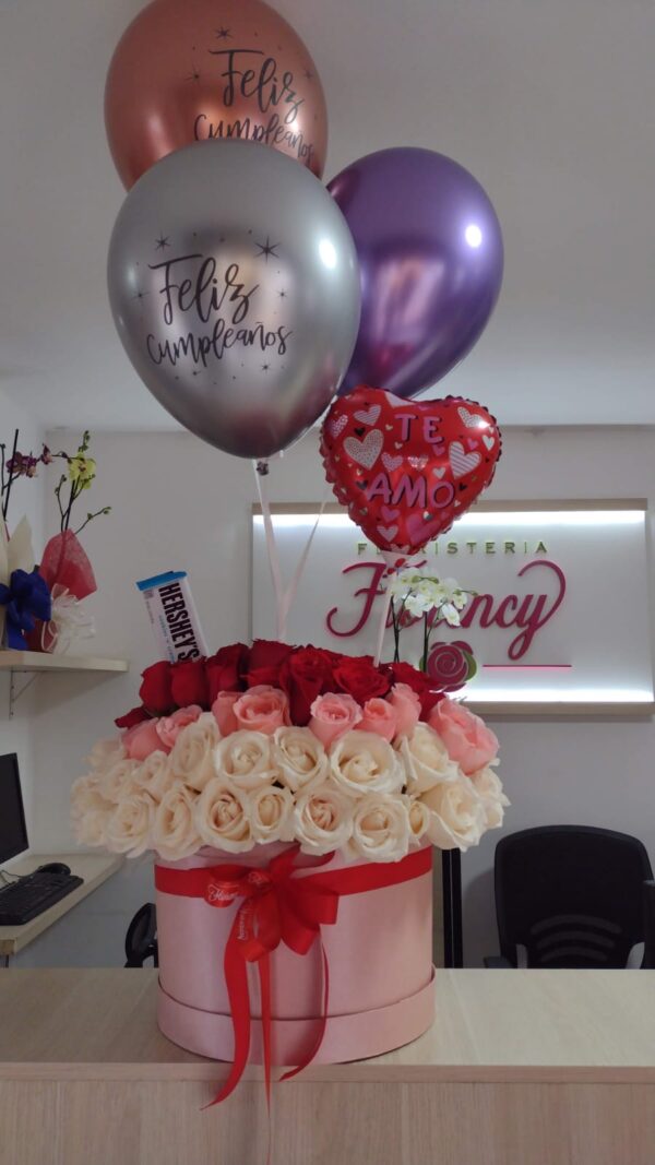 CAJA DE FLORES PARA REGALAR FFJ-052