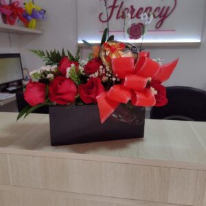 CAJA DE FLORES PARA REGALAR FFJ-036