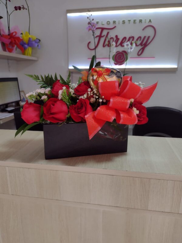 CAJA DE FLORES PARA REGALAR FFJ-036