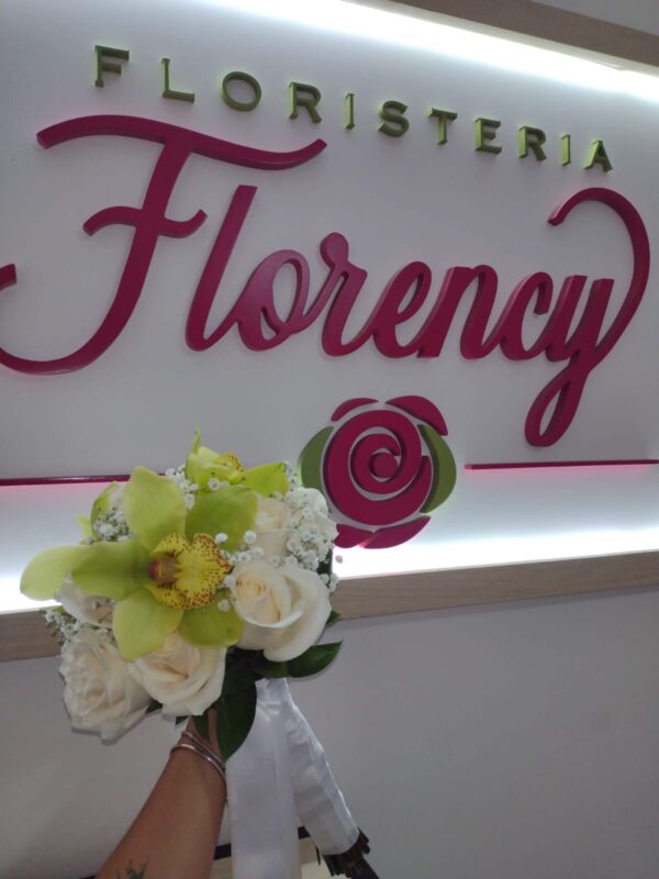 YUGO PARA NOVIAS FFN-041
