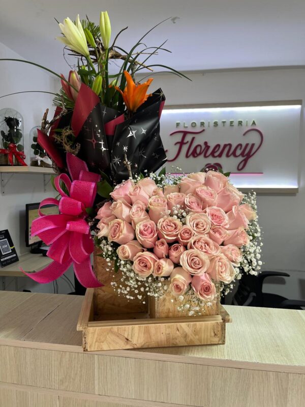 RAMOS DE FLORES PARA MADRES FFM-065